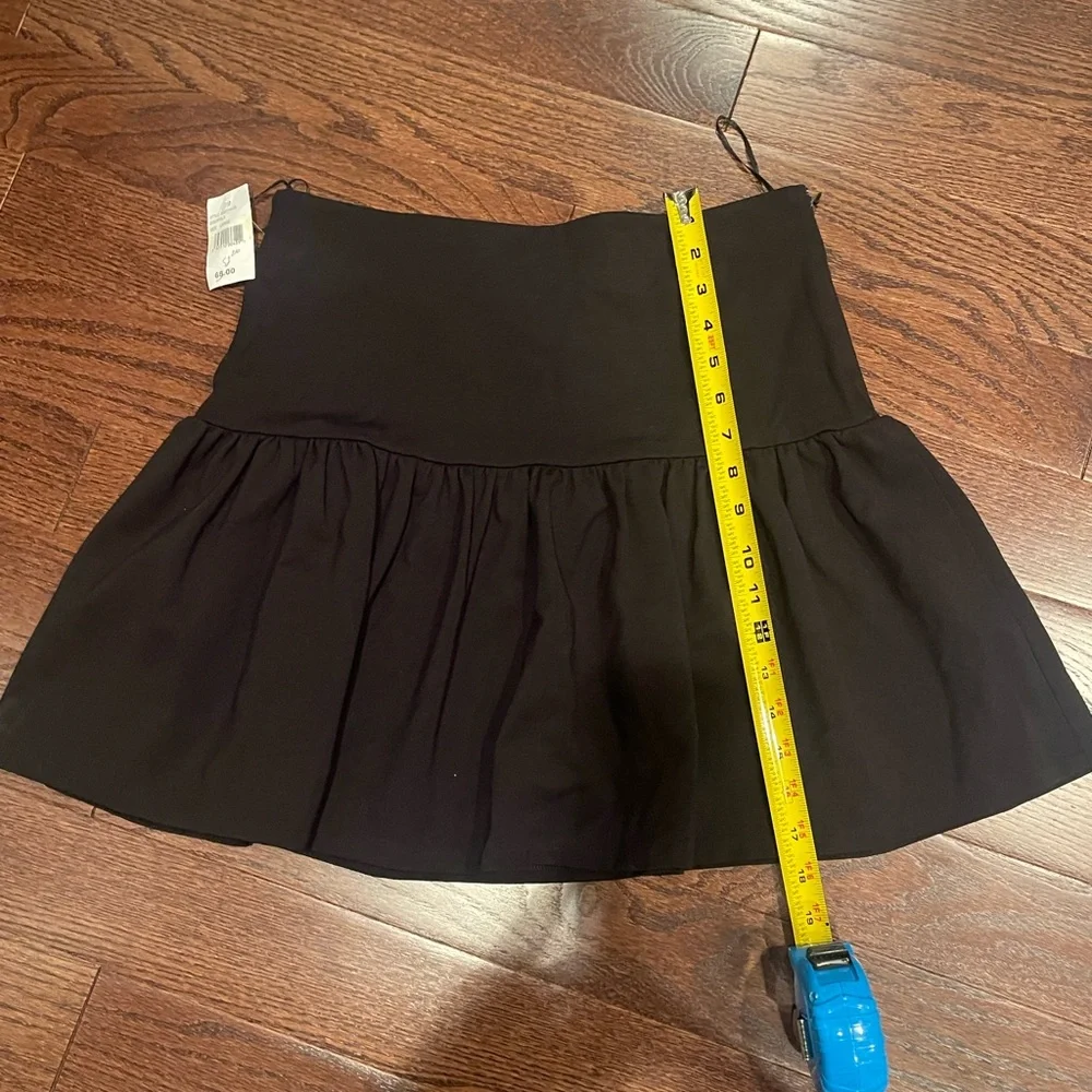 Collective Concepts High Waist Pleated black Skirt women Size Large NEW